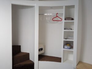 Дом-сфера внутри фото — функциональное зонирование дома.